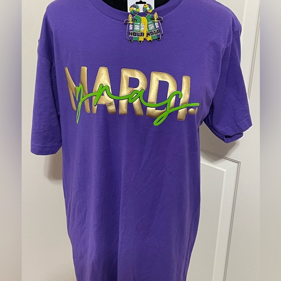 🎀 NWT Mardi Gras Puff Lettered T-Shirt Purple Tee - Picture 3 of 4